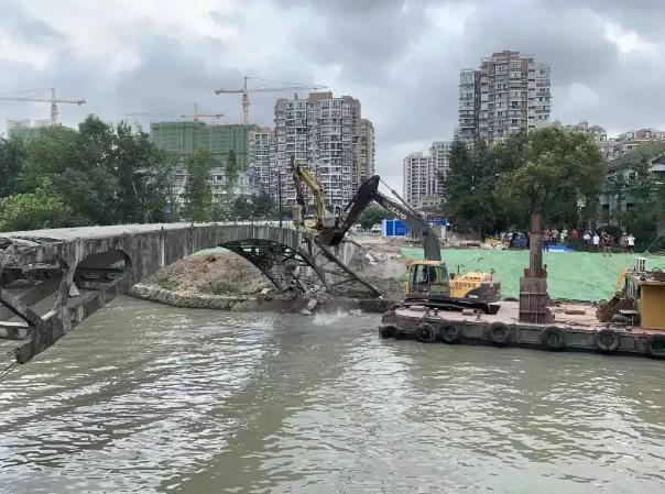 杭州危桥庆隆桥终于开拆 新桥11月底建成